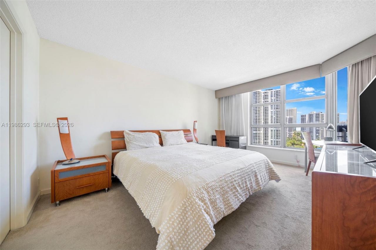 3400 NE 192 Street, Unit 1810, Aventura, FL 33180 Photo