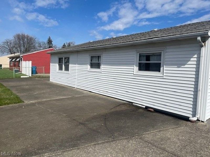 7408 Denny Drive, North Ridgeville, OH 44039 Photo 3