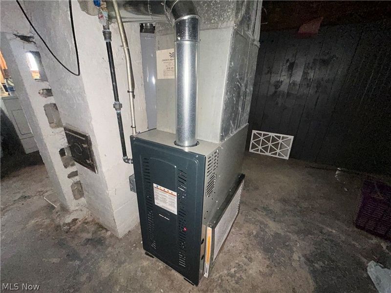 4704 Behrwald Avenue, Cleveland, OH 44144 Photo 41