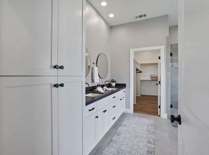 9467 E Jahant Rd, Acampo, CA 95220 Photo