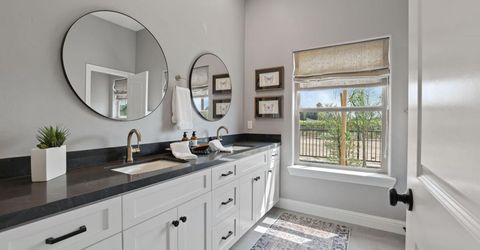 9467 E Jahant Rd, Acampo, CA 95220 Photo