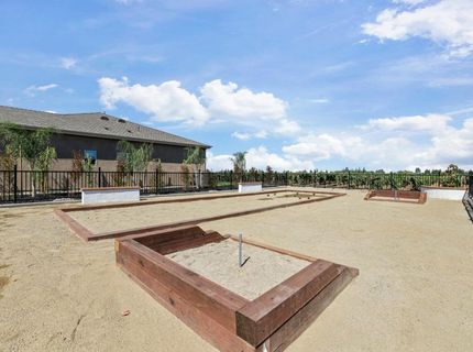 9467 E Jahant Rd, Acampo, CA 95220 Photo