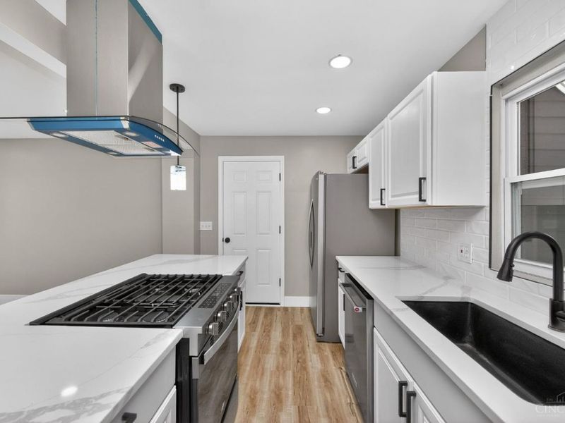 48 Damon Road, Greenhills, OH 45218 Photo 15