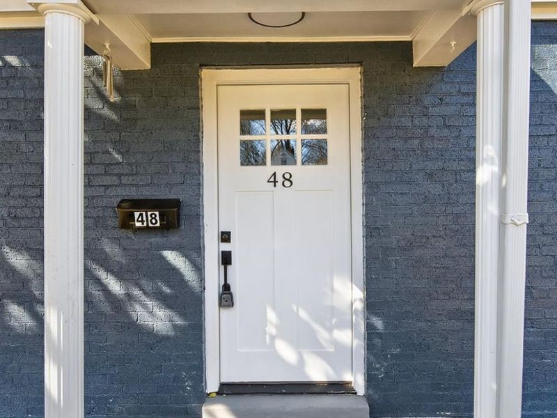 48 Damon Road, Greenhills, OH 45218 Photo 4