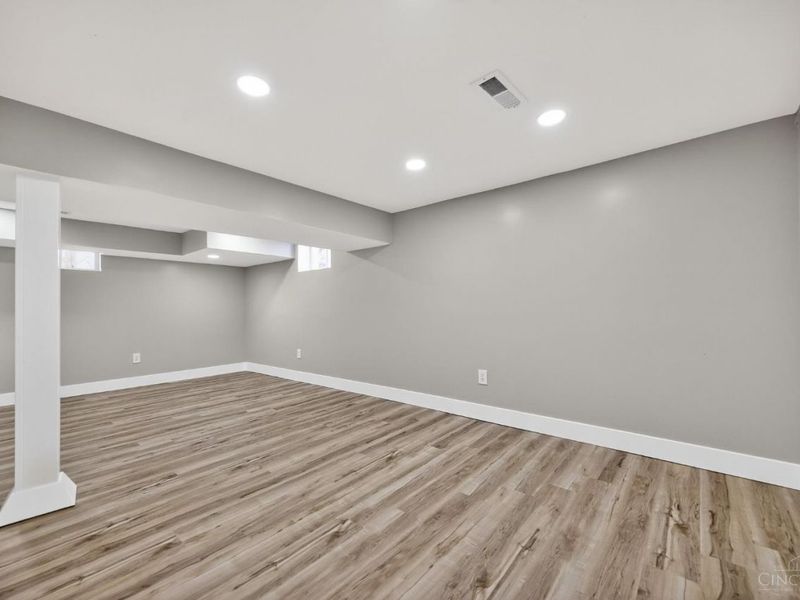 48 Damon Road, Greenhills, OH 45218 Photo 43