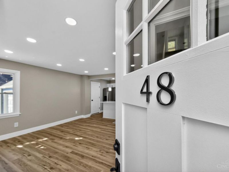 48 Damon Road, Greenhills, OH 45218 Photo 5