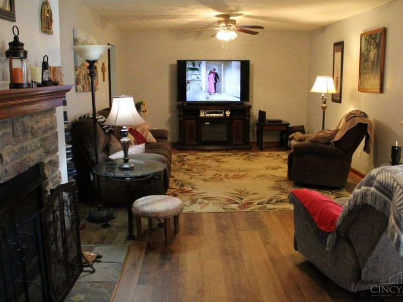 13355 Wyatt Falls Court, Leesburg, OH 45135 Photo 8