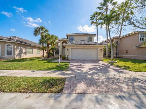 4752 NW 120th Way, Coral Springs, FL 33076