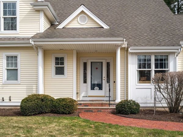47 Holly Cir, Unit 47, Kingston, MA 02364