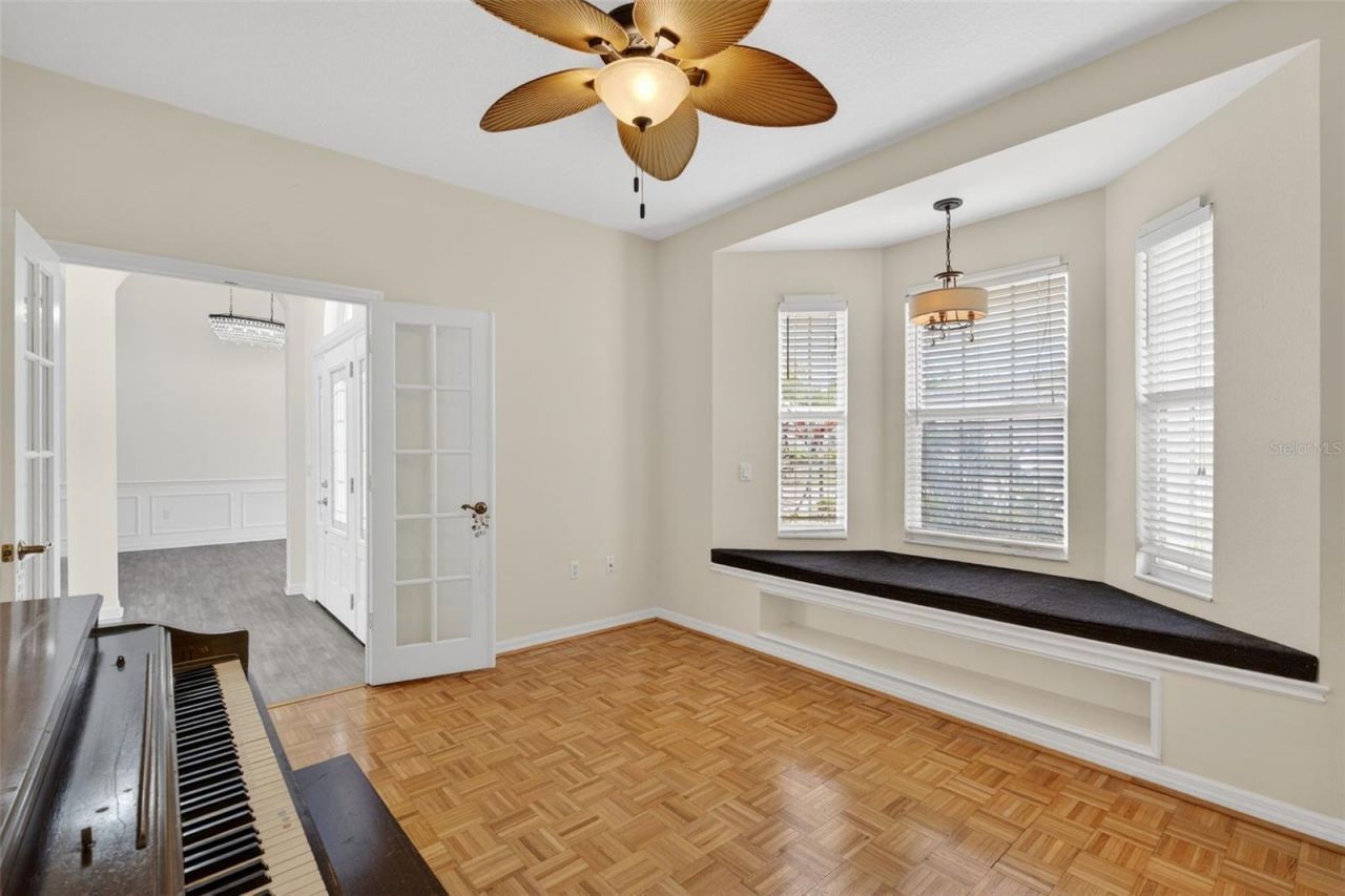 4449 Golden Lake Drive, Sarasota, FL 34233 Photo