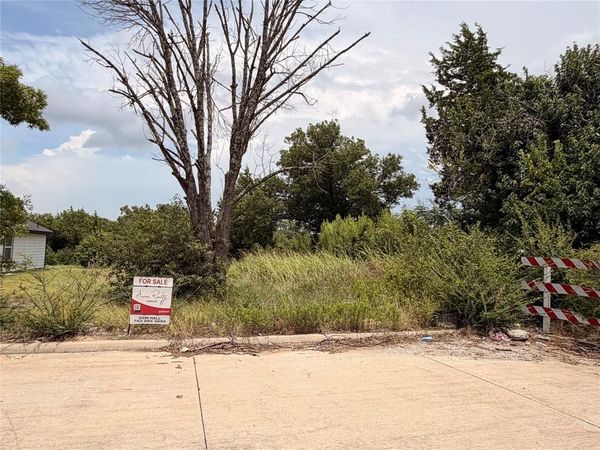 950 Bluff View Drive, Hutchins, TX 75141