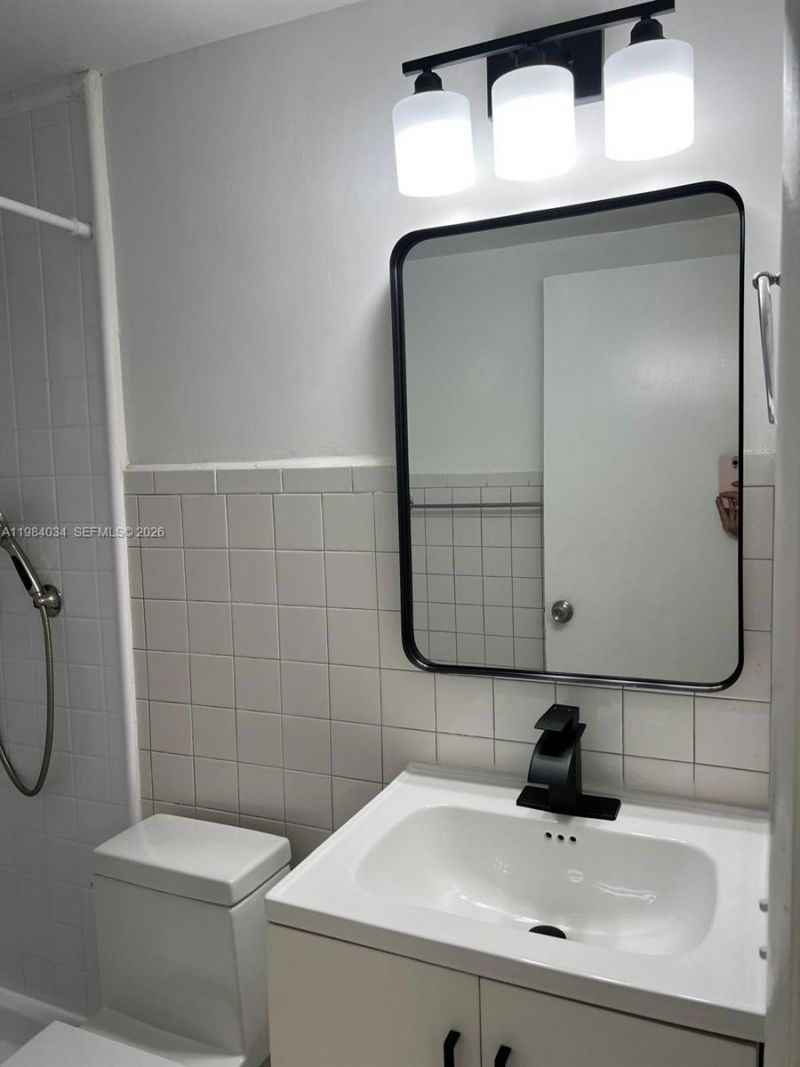 2300 SW 3rd Ave , Unit 4, Miami, FL 33129 Photo