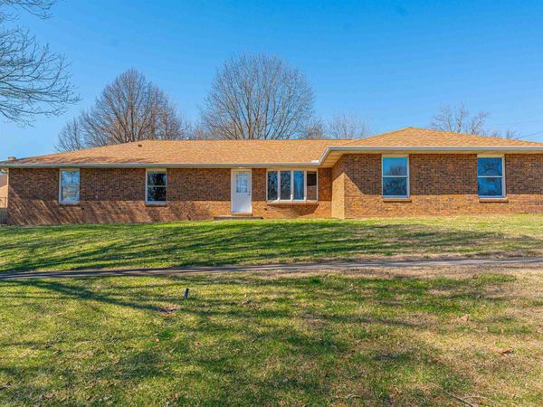 302 S VINE Street, Mt Pulaski, IL 62548