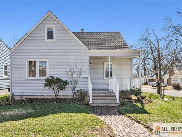 33 Safran Avenue, Edison, NJ 08837