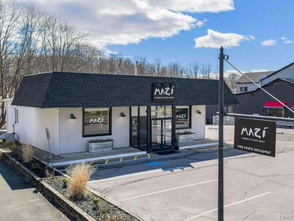 7588 N Broadway , Red Hook, NY 12571