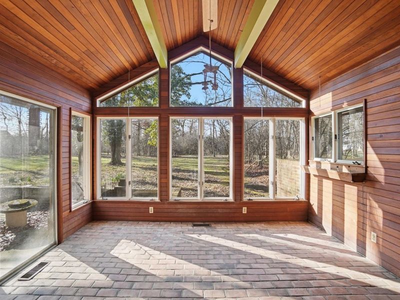 2438 Signal Hill Road, Springfield, OH 45504 Photo 9