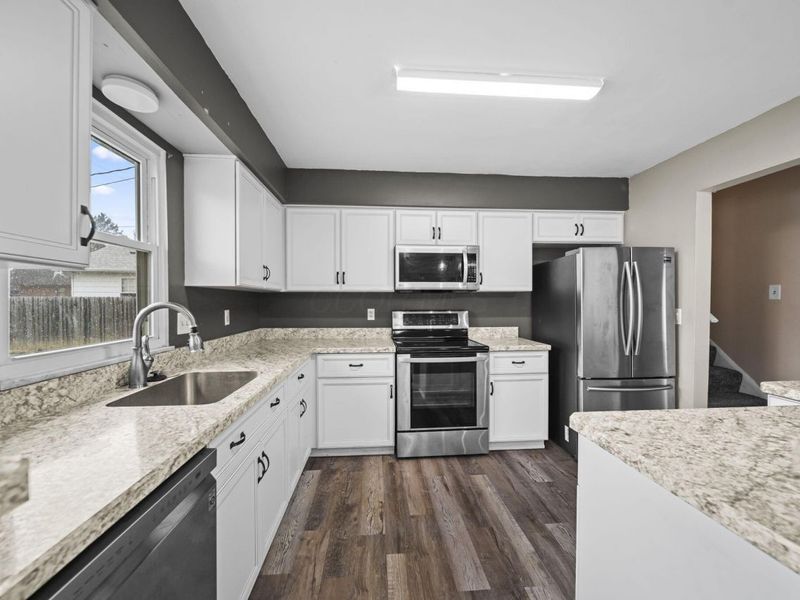 3139 Kingswood Drive, Grove City, OH 43123 Photo 10