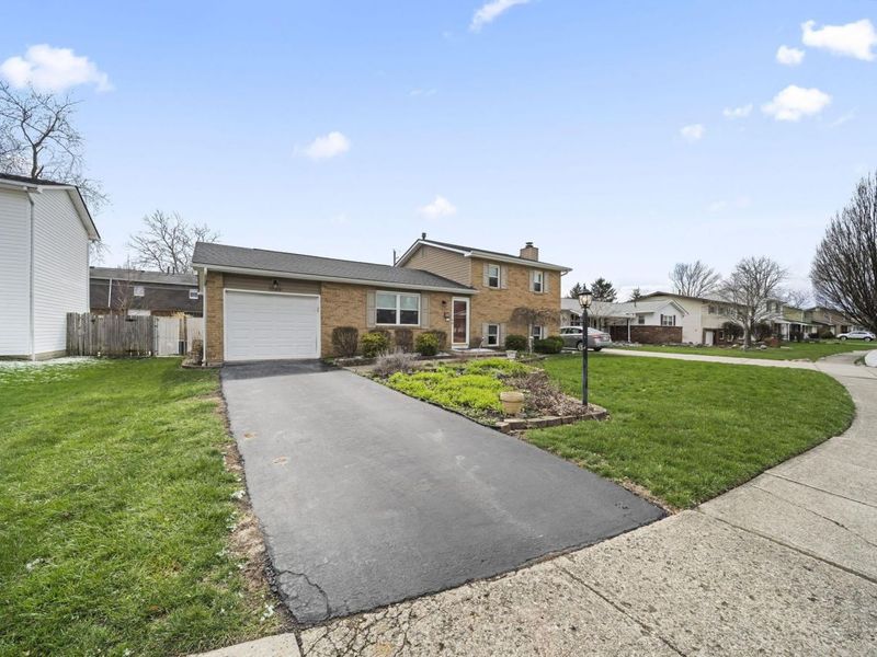 3139 Kingswood Drive, Grove City, OH 43123 Photo 4