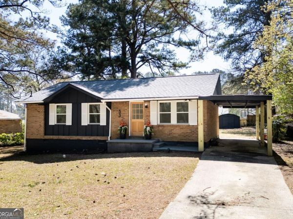 53 Darwin Drive, Jonesboro, GA 30238