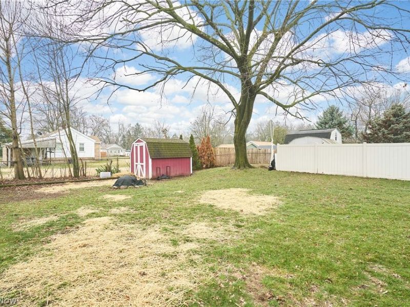 2864 Burnside Street, Akron, OH 44312 Photo 16