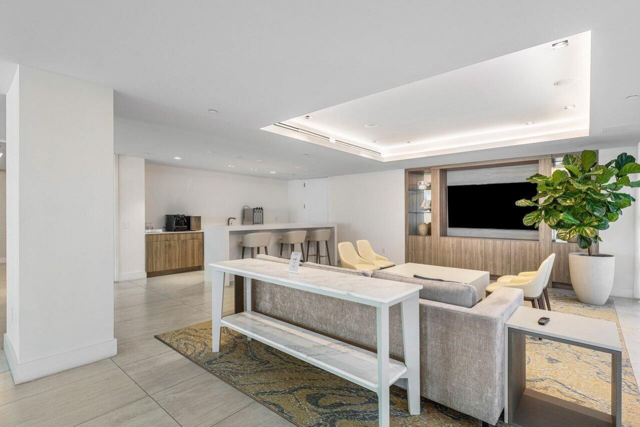 3100 N Ocean Drive, Unit P705, Riviera Beach, FL 33404 Photo