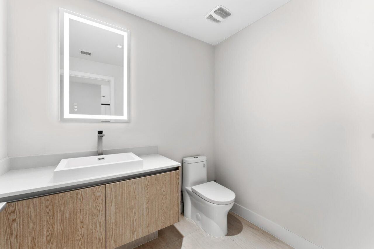 3100 N Ocean Drive, Unit P705, Riviera Beach, FL 33404 Photo