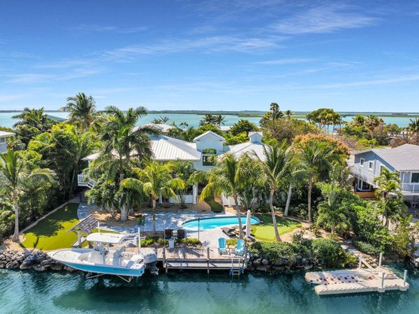 16843 E Point Drive, Sugarloaf, FL 33042