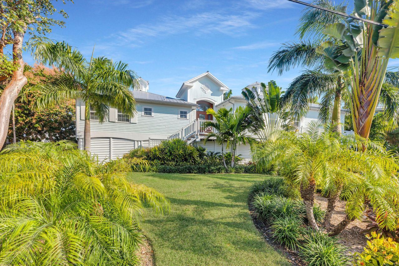 16843 E Point Drive, Sugarloaf, FL 33042 Photo