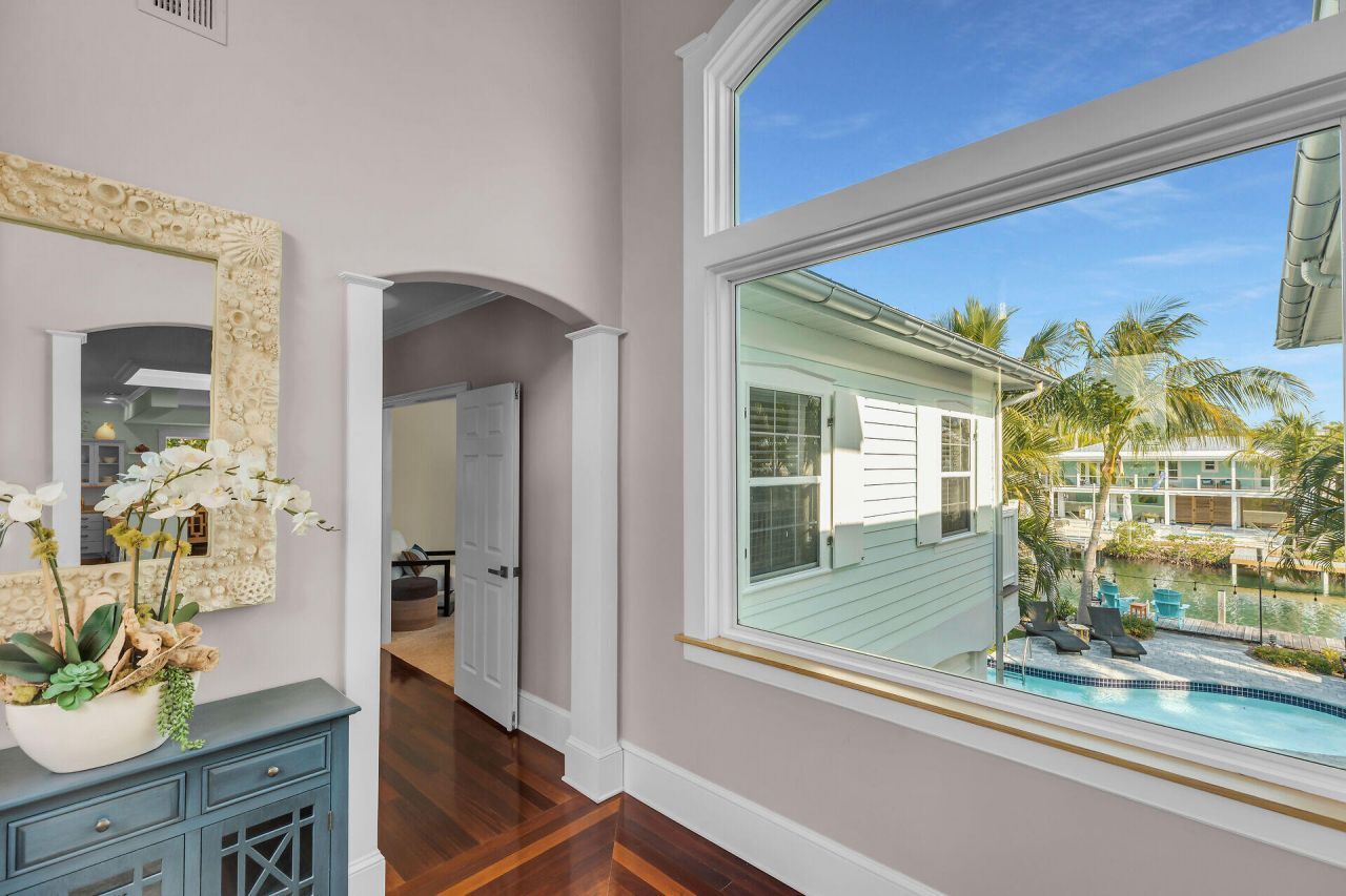 16843 E Point Drive, Sugarloaf, FL 33042 Photo