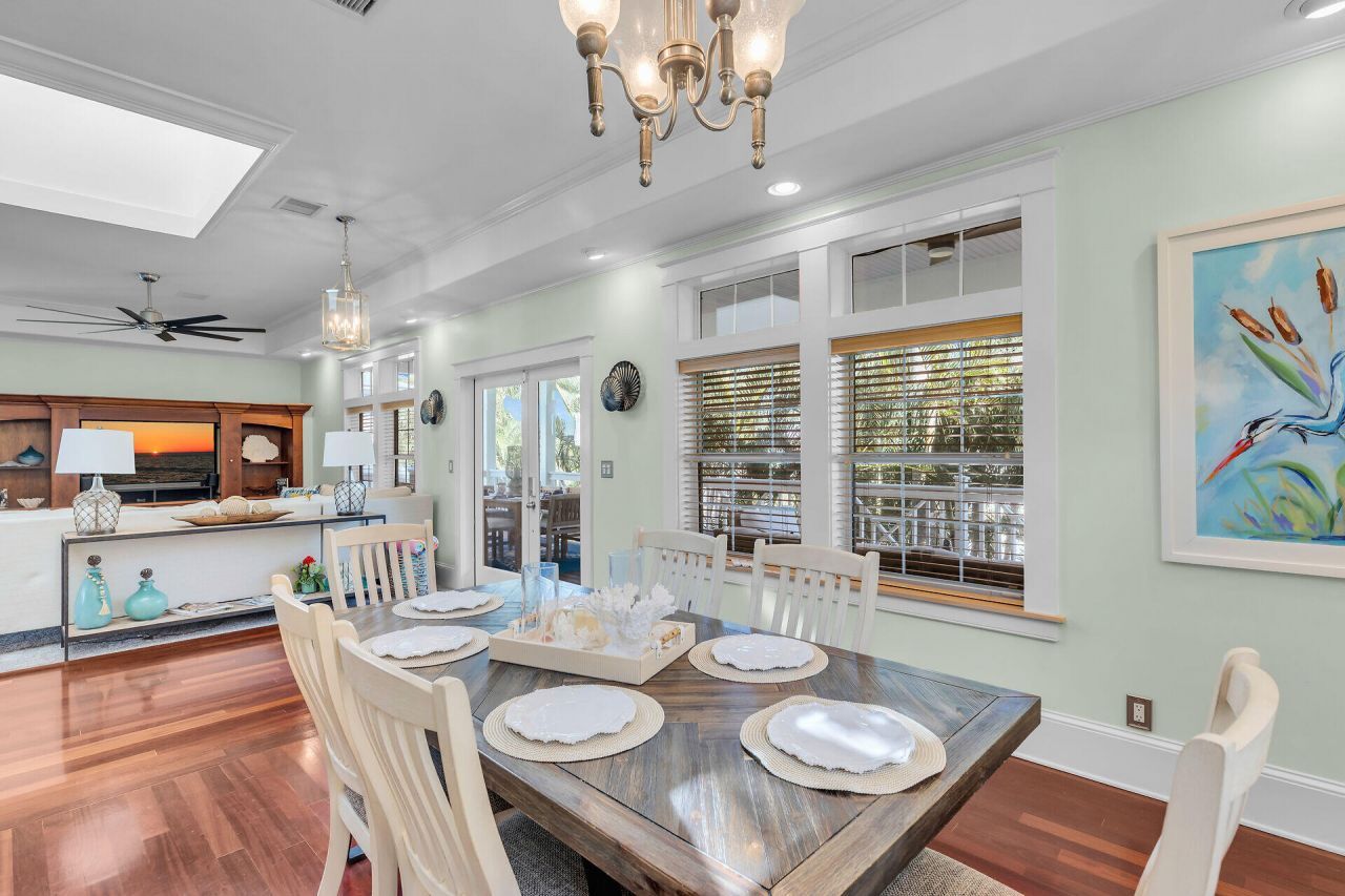 16843 E Point Drive, Sugarloaf, FL 33042 Photo