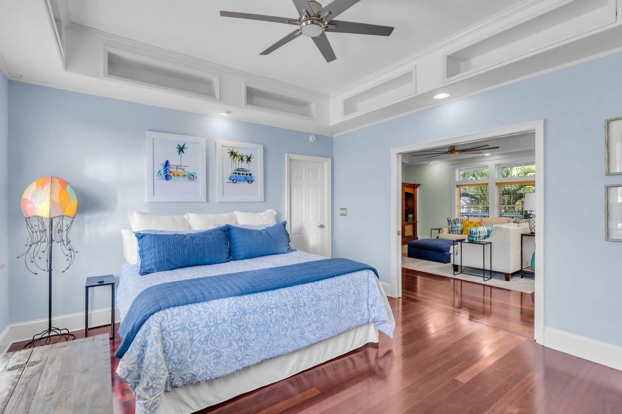 16843 E Point Drive, Sugarloaf, FL 33042 Photo