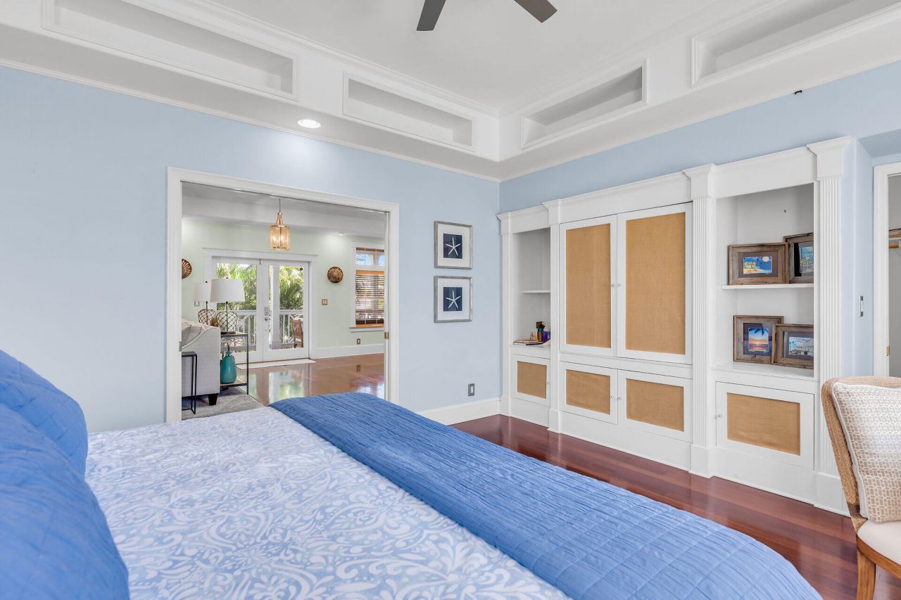 16843 E Point Drive, Sugarloaf, FL 33042 Photo