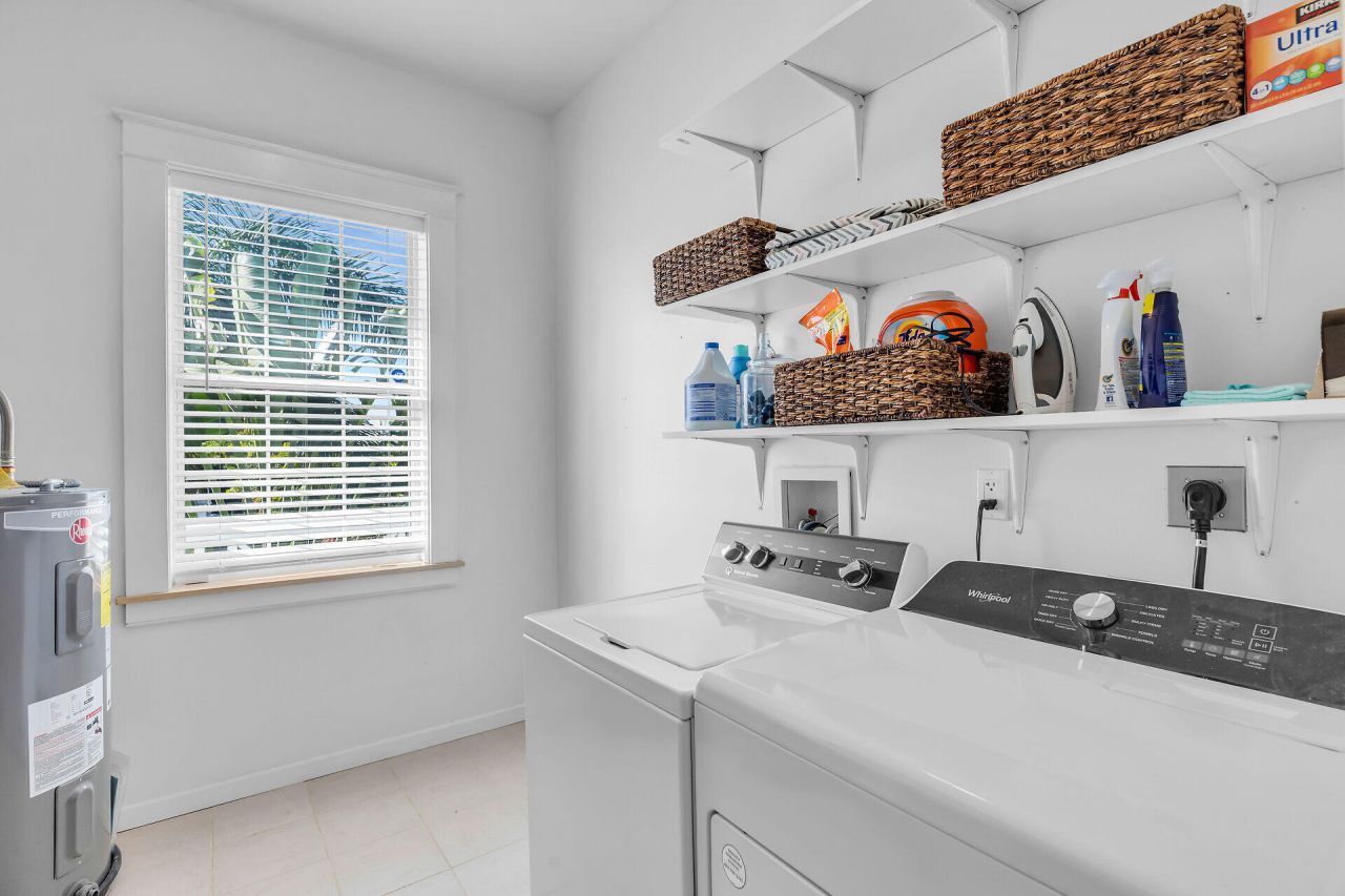 16843 E Point Drive, Sugarloaf, FL 33042 Photo