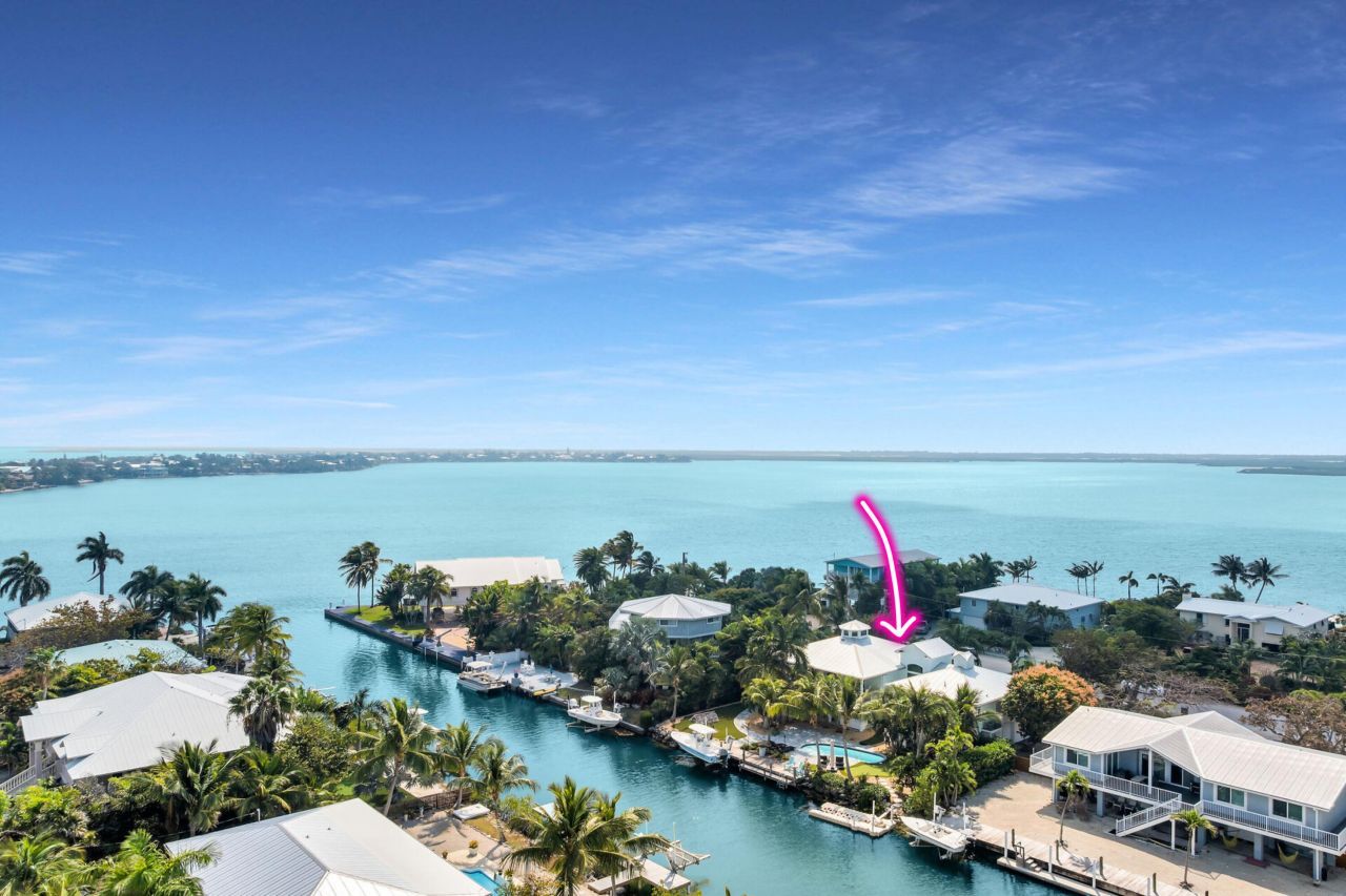 16843 E Point Drive, Sugarloaf, FL 33042 Photo