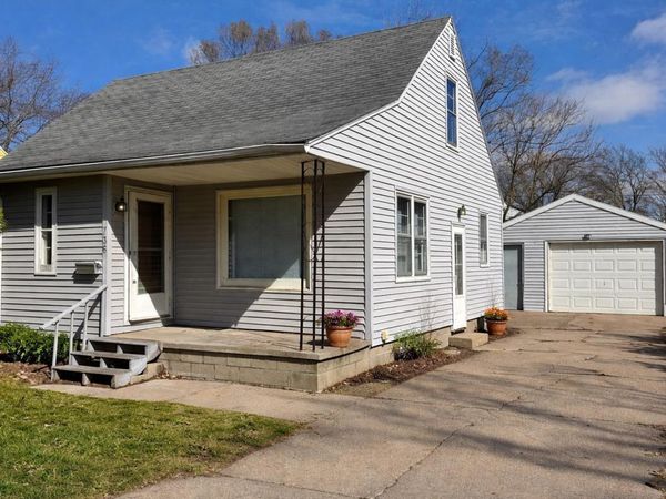 736 Sherman Avenue, Waterloo, IA 50703