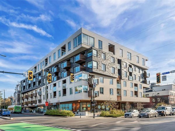 1033 Cook St , Unit 405, Victoria, BC V8V 0E1