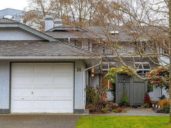 5110 Cordova Bay Rd, Unit 14, Saanich, BC V8Y 2K5