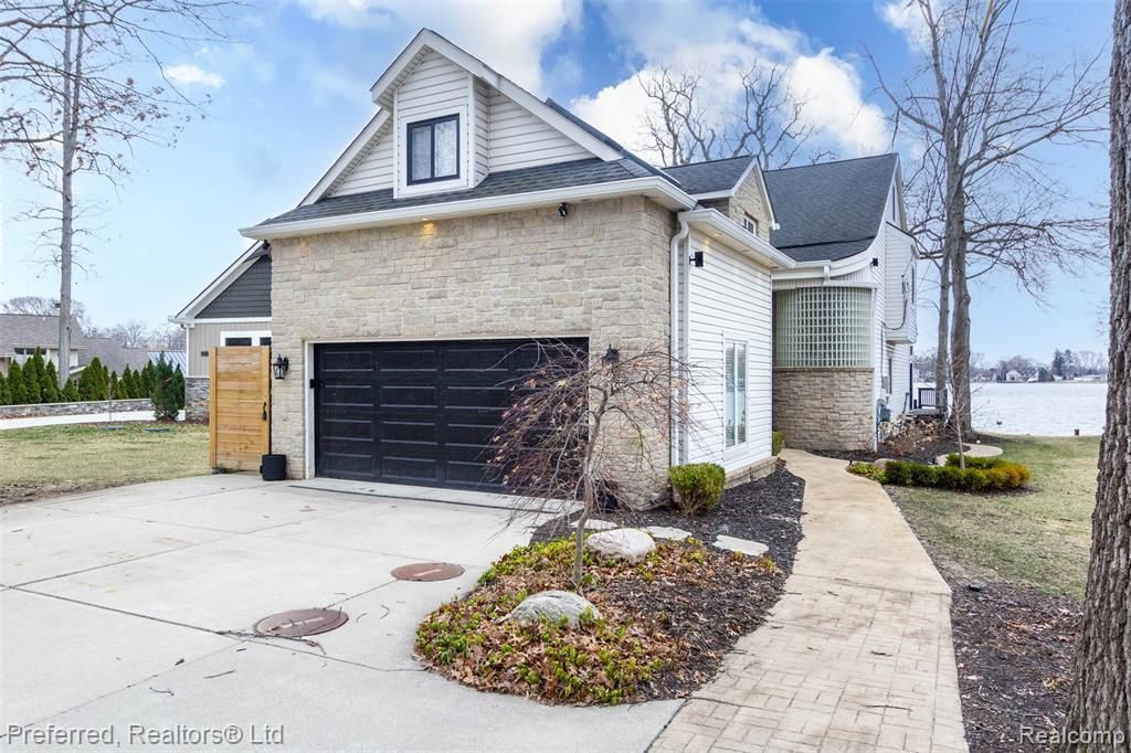 8783 Cooley Beach Drive, White Lake Township, MI 48386 Main Photo