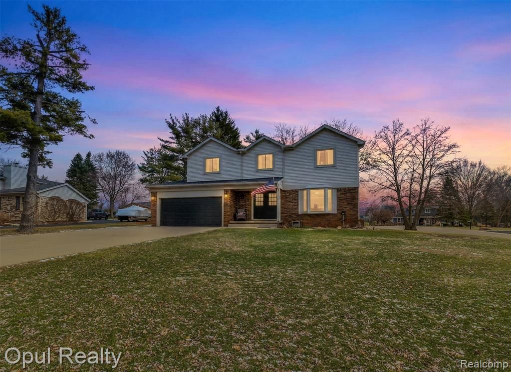 4748 Ravinewood Drive, Commerce Township, MI 48382 Main Photo