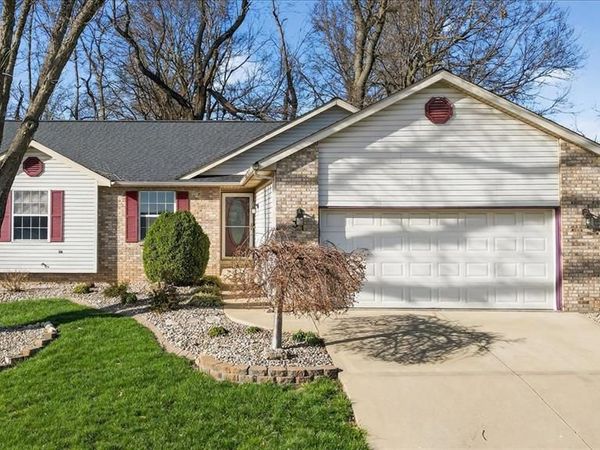 31 Windermere Drive, Glen Carbon, IL 62034