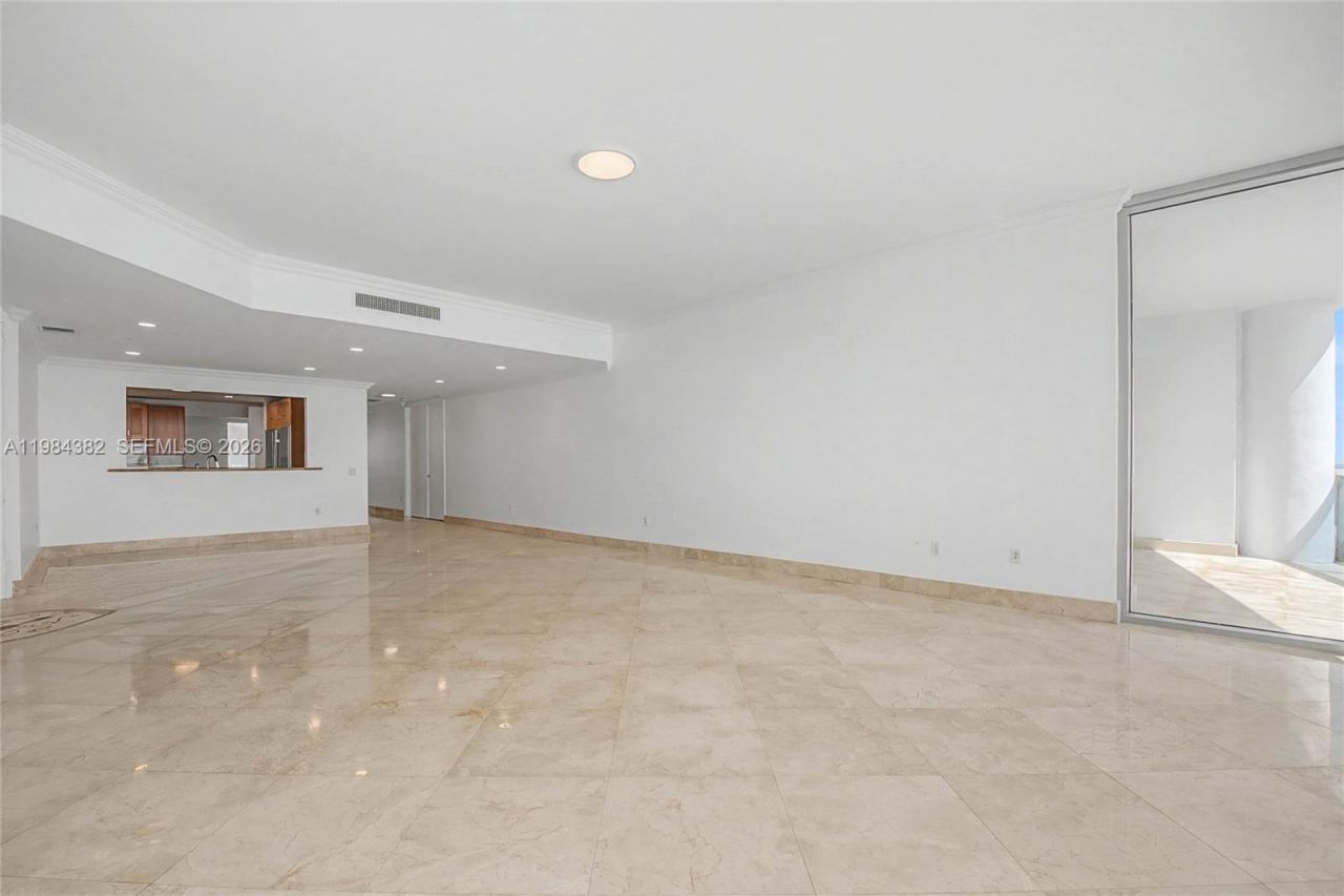 5959 Collins Ave, Unit 1503, Miami Beach, FL 33140 Photo