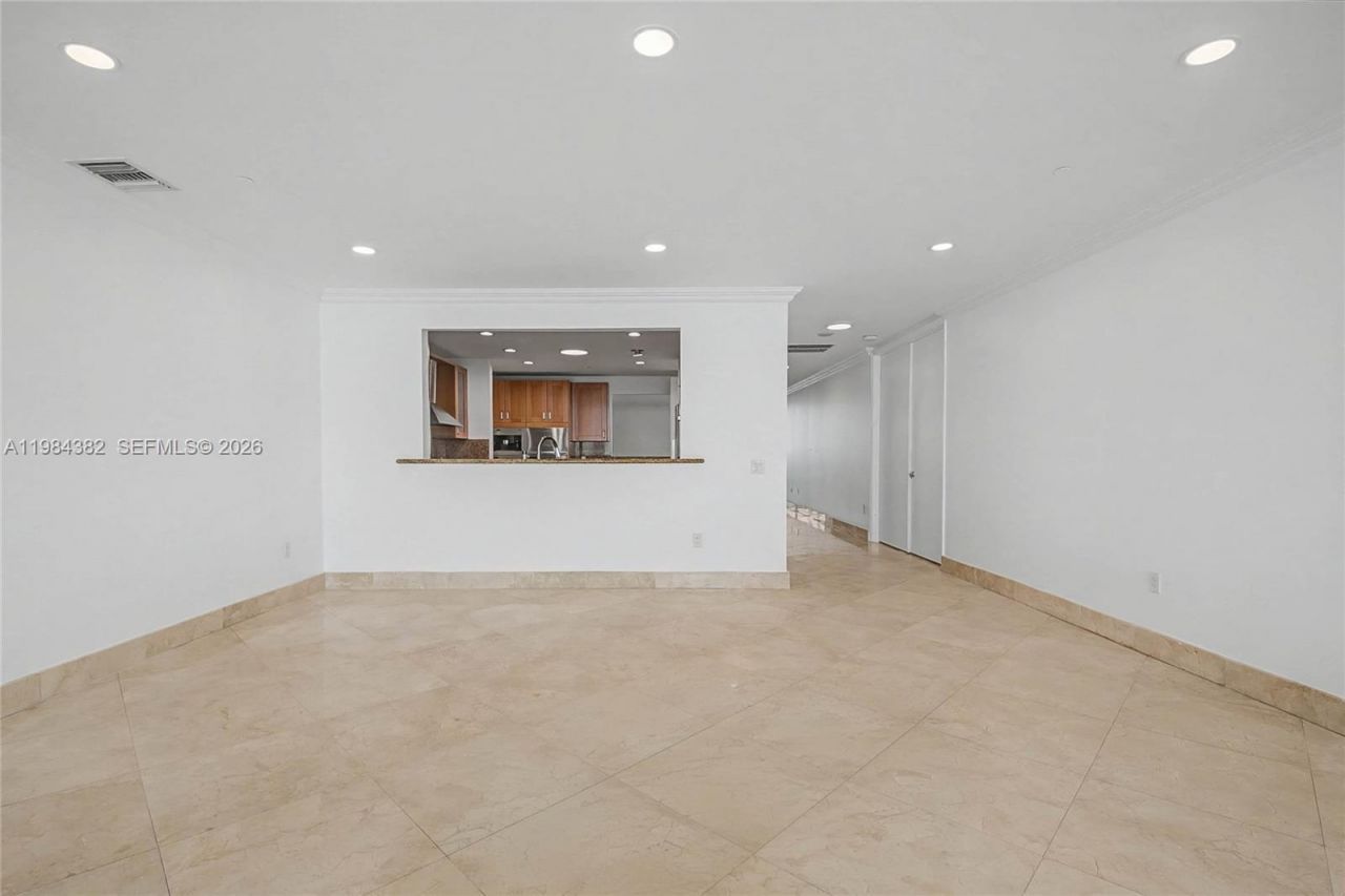 5959 Collins Ave, Unit 1503, Miami Beach, FL 33140 Photo