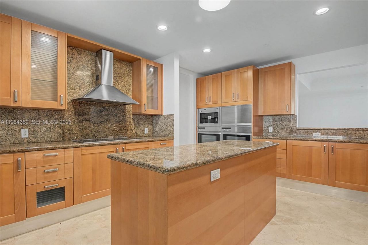 5959 Collins Ave, Unit 1503, Miami Beach, FL 33140 Photo