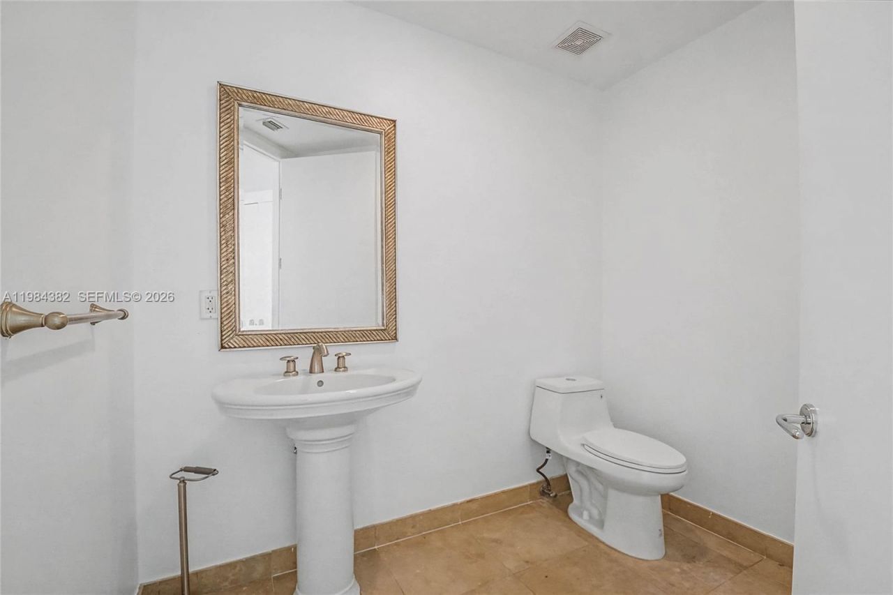 5959 Collins Ave, Unit 1503, Miami Beach, FL 33140 Photo