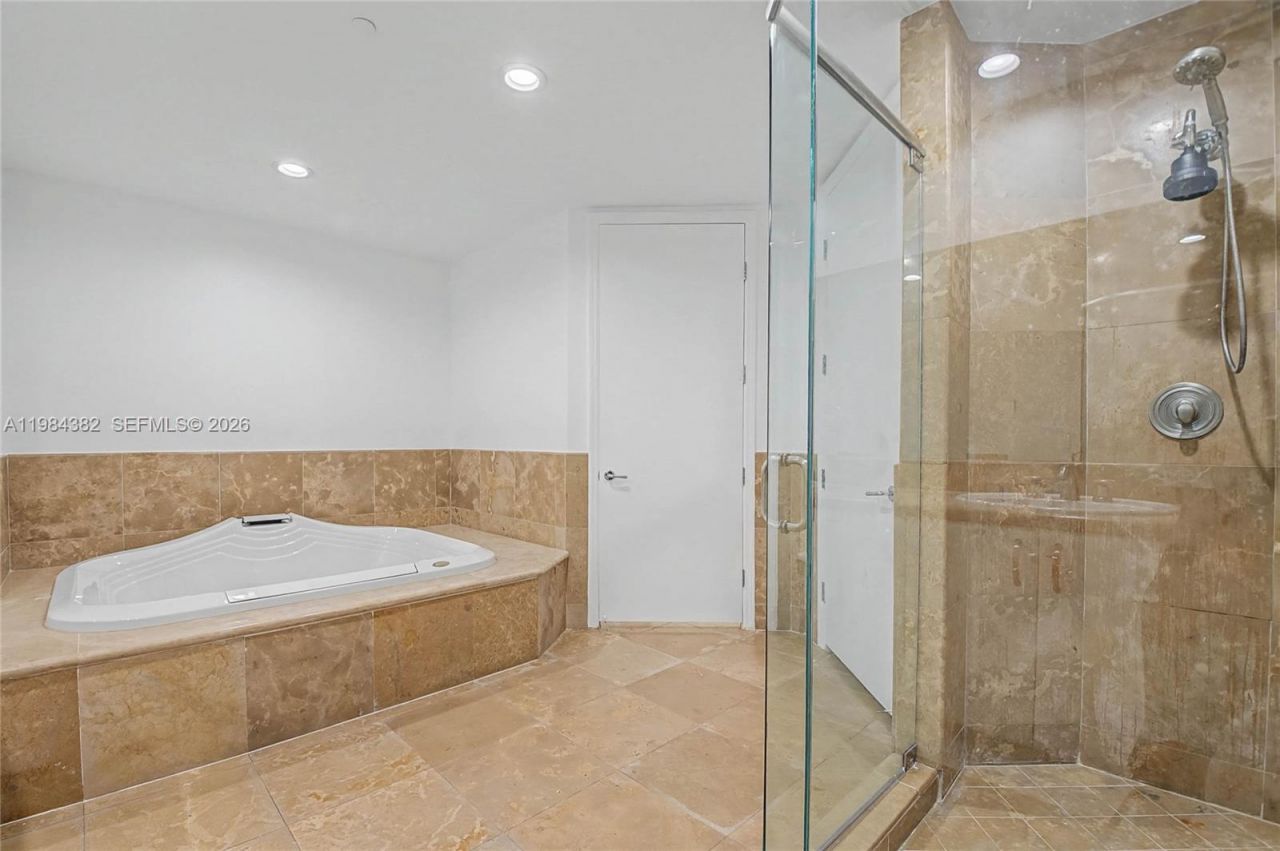 5959 Collins Ave , Unit 1503, Miami Beach, FL 33140 Photo