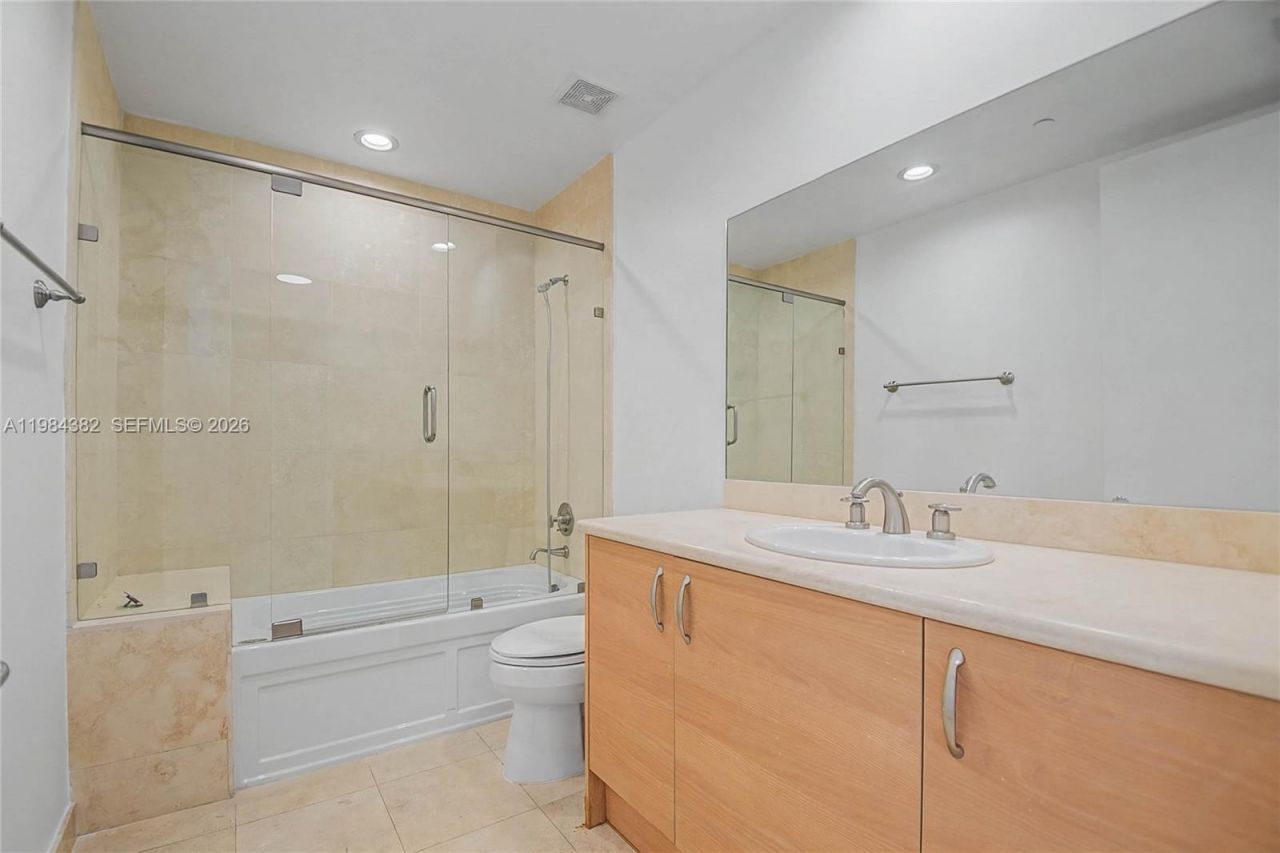 5959 Collins Ave , Unit 1503, Miami Beach, FL 33140 Photo