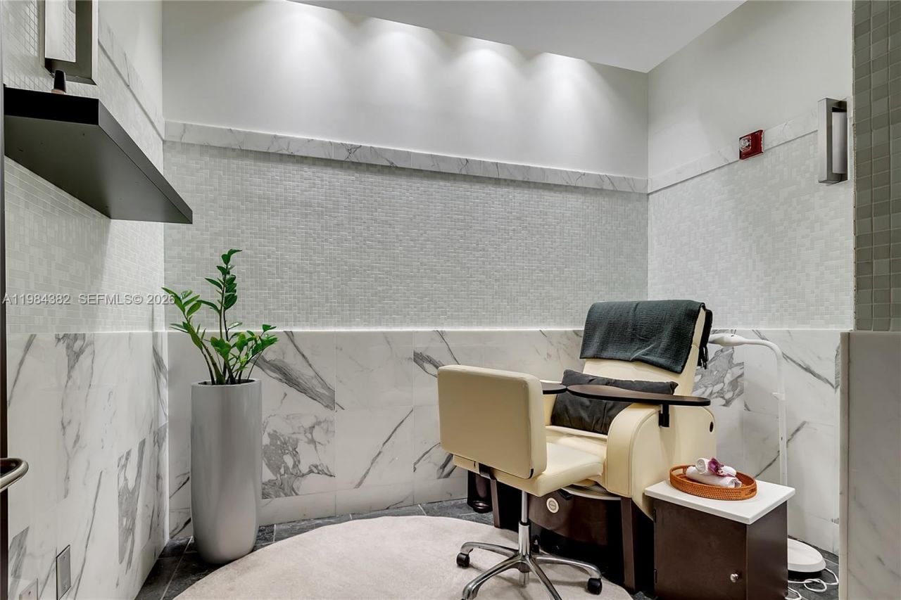 5959 Collins Ave , Unit 1503, Miami Beach, FL 33140 Photo