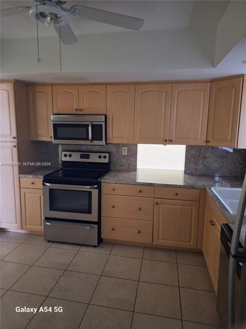 710 NW 77th Way, Pembroke Pines, FL 33024 Photo