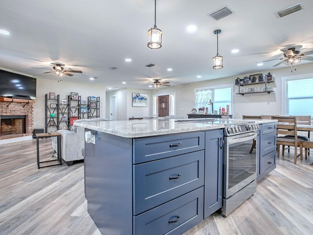 111 Cardinal Lane , Eustis, FL 32726 Photo