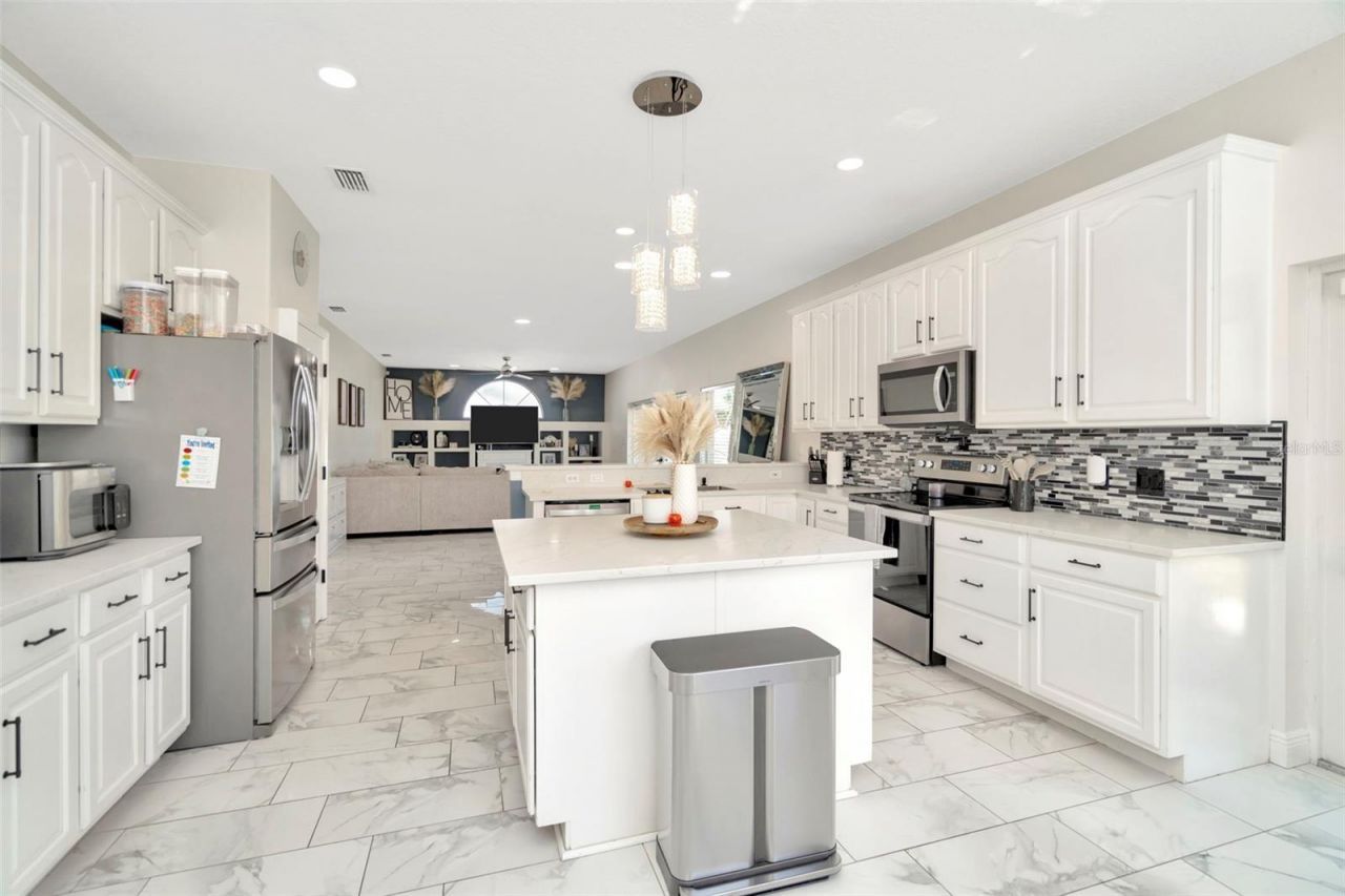 4612 Netherwood Drive, Tampa, FL 33624 Photo